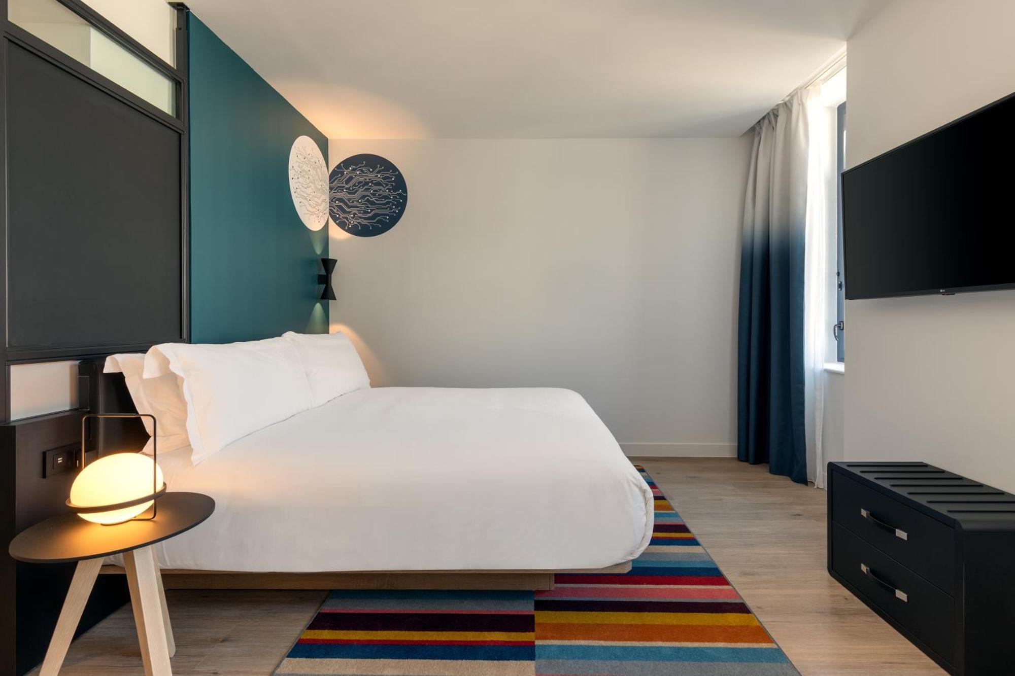 Aloft Hotel Dijon By Marriott ภายนอก รูปภาพ