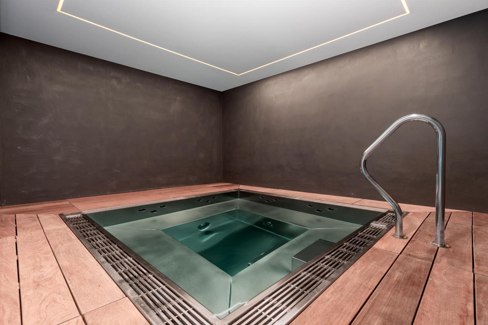Aloft Hotel Dijon By Marriott ภายนอก รูปภาพ